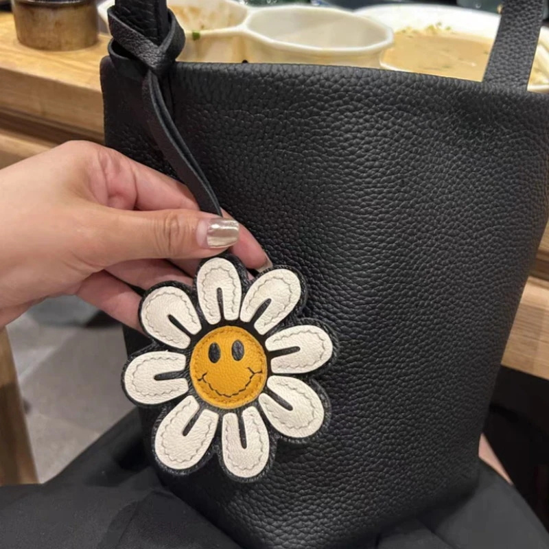 1pc Sunflower joyful Face Flow - đánh giá và giá Car Accessories Gift Ideas